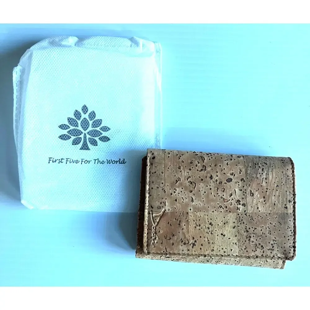doshi cork trifold